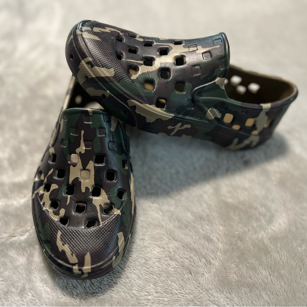 Vans Kids Camo Slip Ons